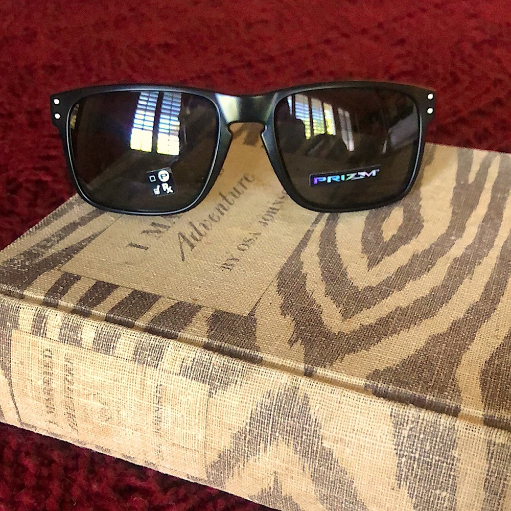 COPY - Oakley Sunglasses!